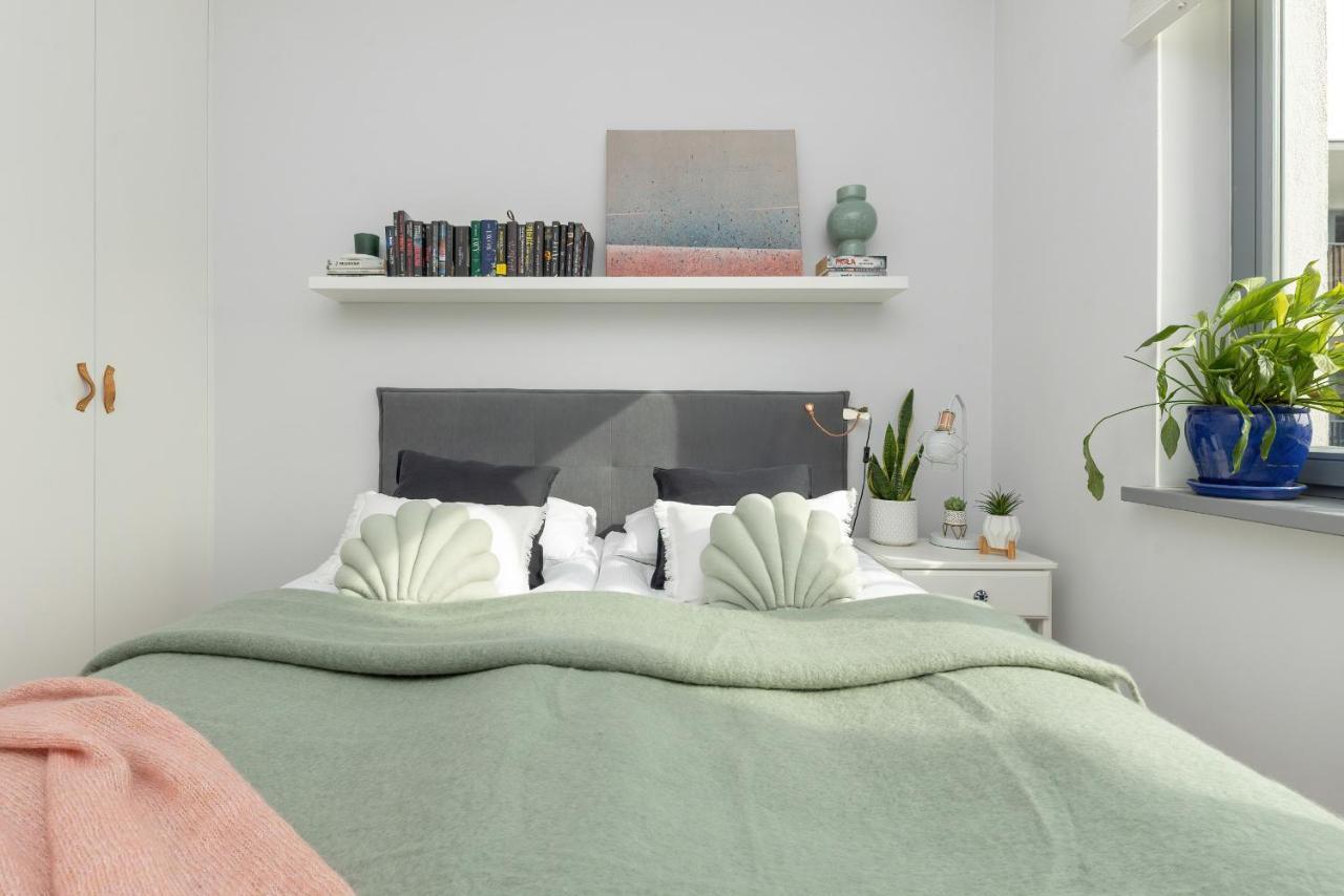 Cozy Apartment Gieysztora Wilanow By Noclegi Renters Варшава Экстерьер фото